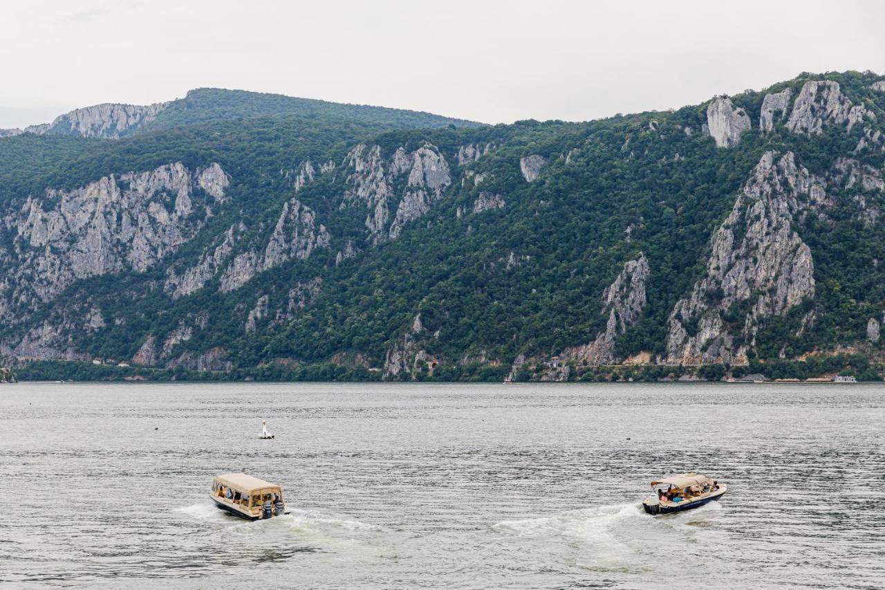 Rex Infinity View 4* Cazanele Dunarii Dubova Zewnętrze zdjęcie