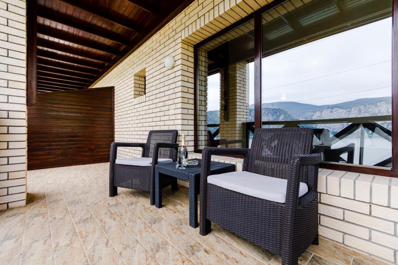 Rex Infinity View 4* Cazanele Dunarii Dubova Zewnętrze zdjęcie