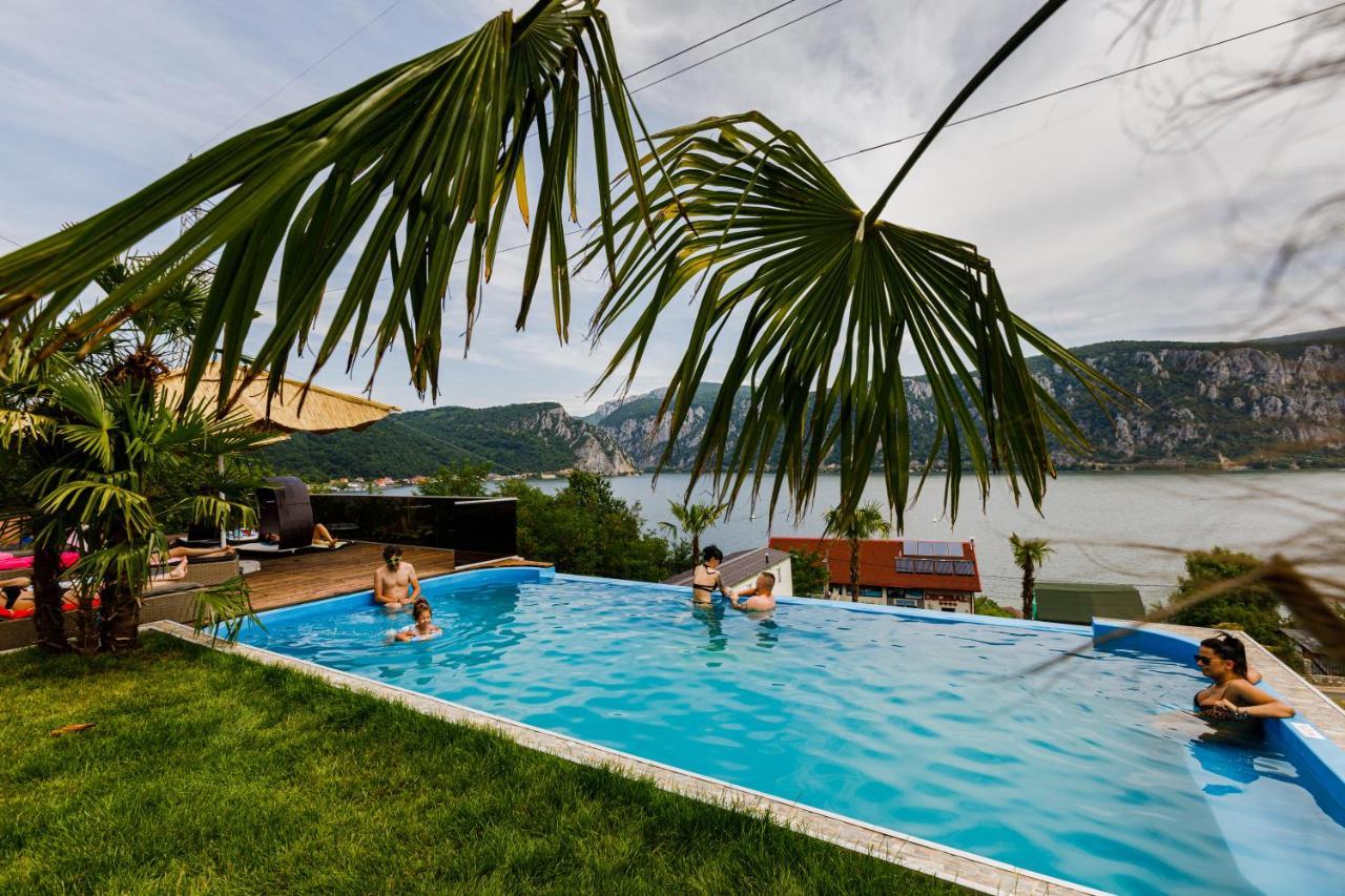 Rex Infinity View 4* Cazanele Dunarii Dubova Zewnętrze zdjęcie