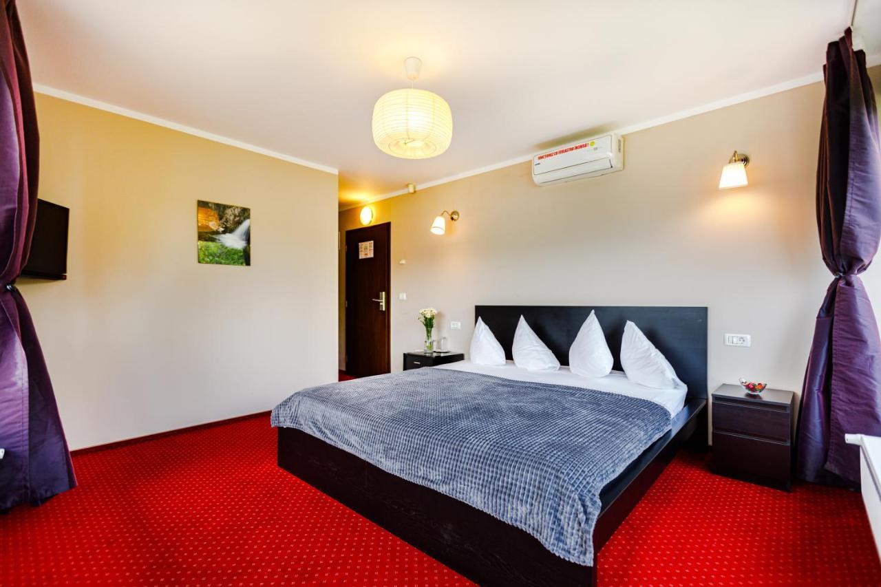 Rex Infinity View 4* Cazanele Dunarii Dubova Zewnętrze zdjęcie