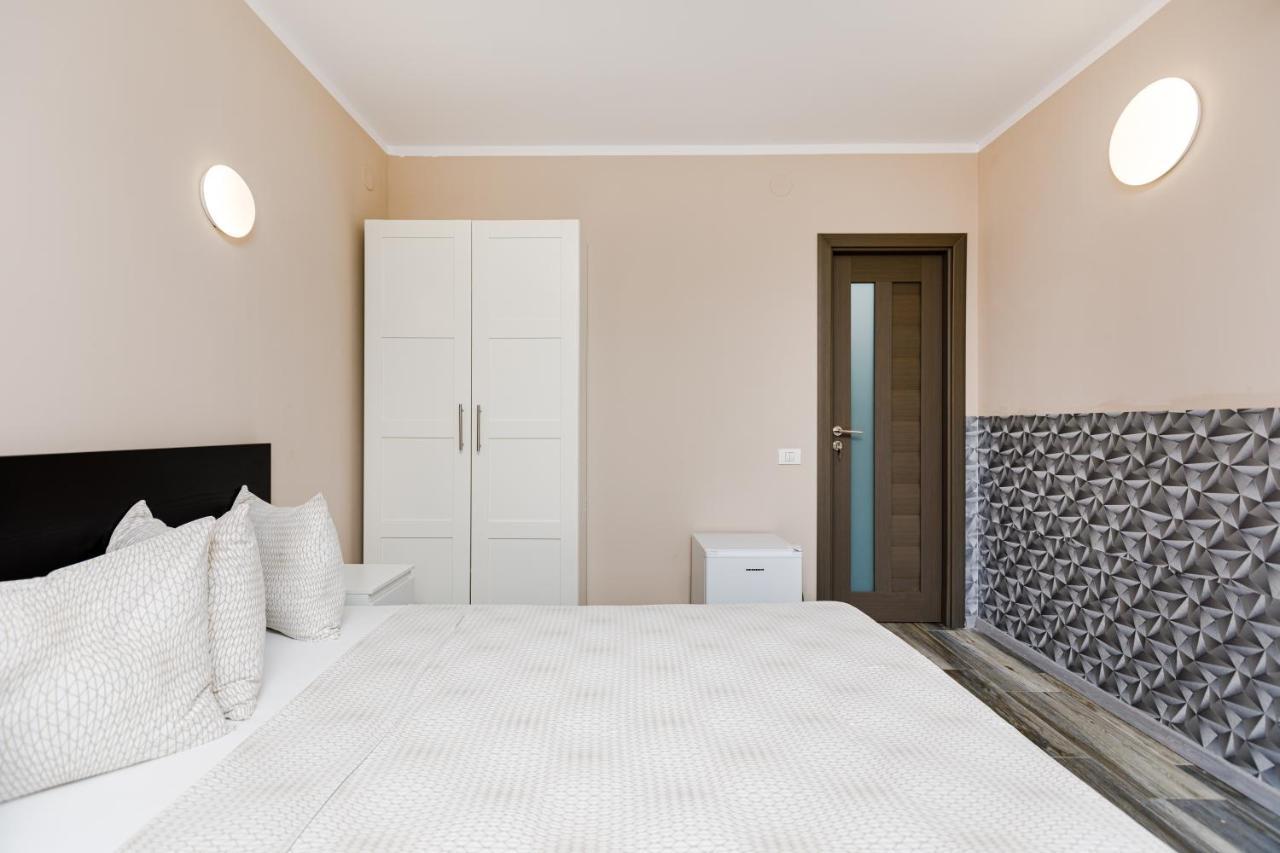 Rex Infinity View 4* Cazanele Dunarii Dubova Zewnętrze zdjęcie