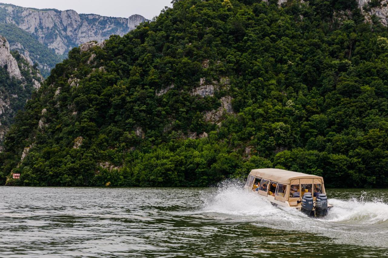 Rex Infinity View 4* Cazanele Dunarii Dubova Zewnętrze zdjęcie