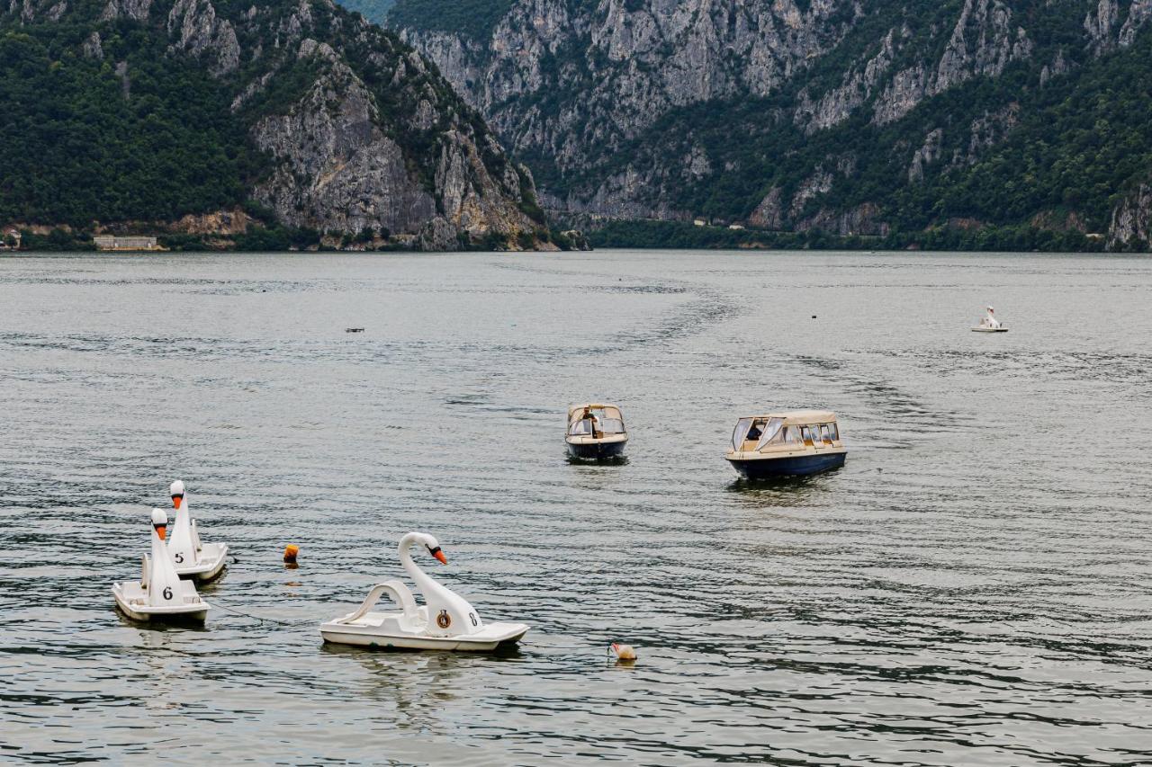 Rex Infinity View 4* Cazanele Dunarii Dubova Zewnętrze zdjęcie